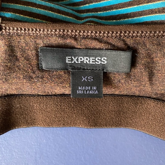 Express Top - Picture 3 of 4